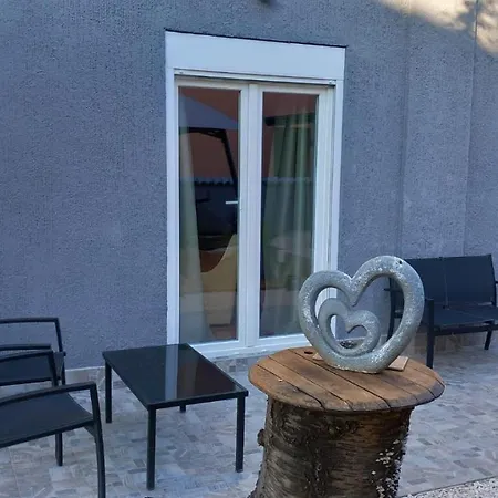 A&Suzi Apartment Rovinj Exterior photo